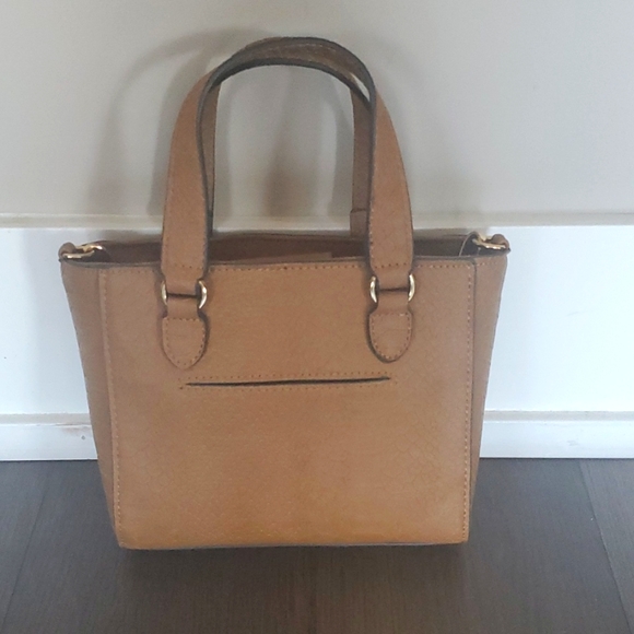 ๐ HOST PICK ๐ Jessica Simpson Crossbody Bag - Picture 3 of 10